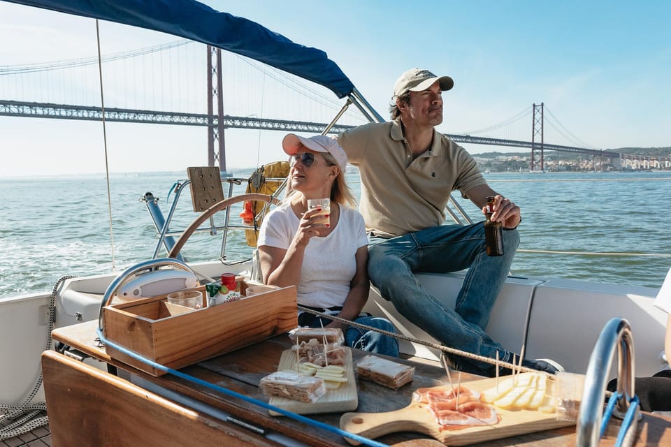 Passeio Privado de Barco em Lisboa