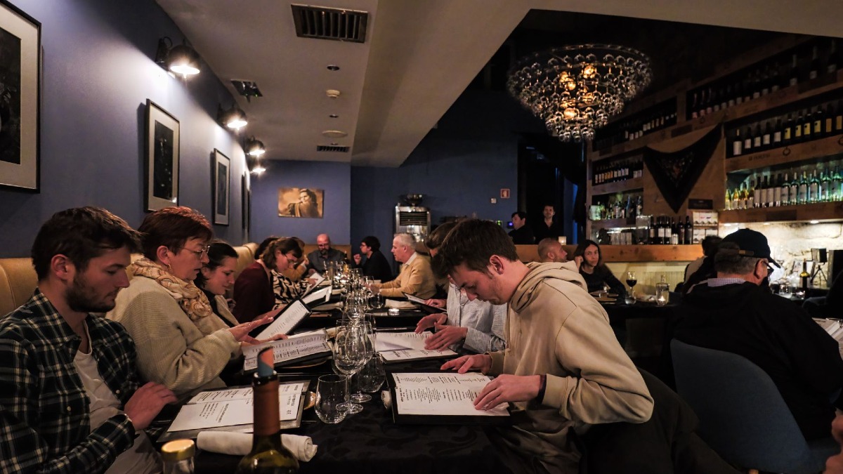 Fado Night in Porto: Dinner, Live Show and Evening Tour - 6