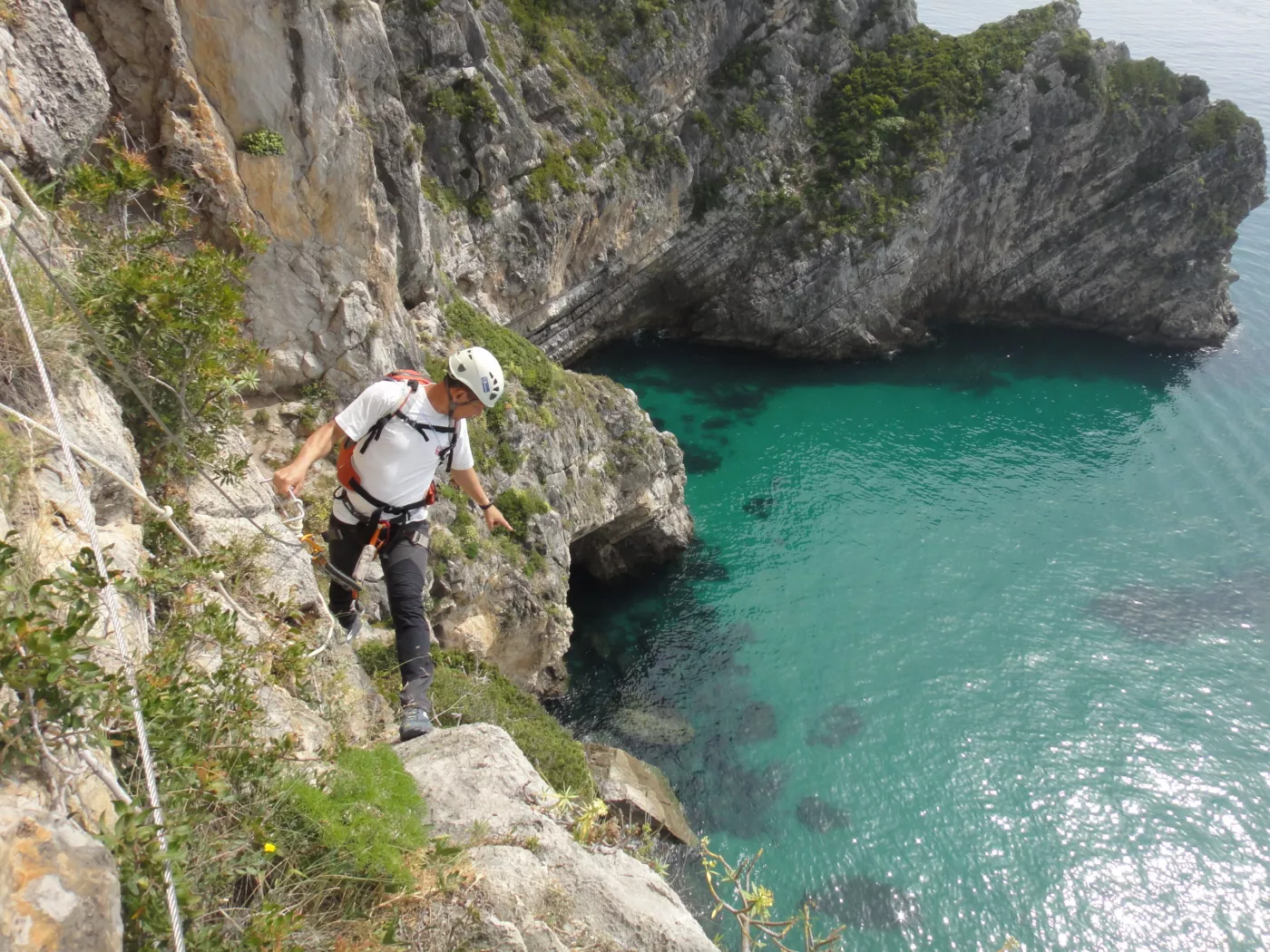 Aventura Arrábida: Rappel, Escalada, Trilho & Caiaque